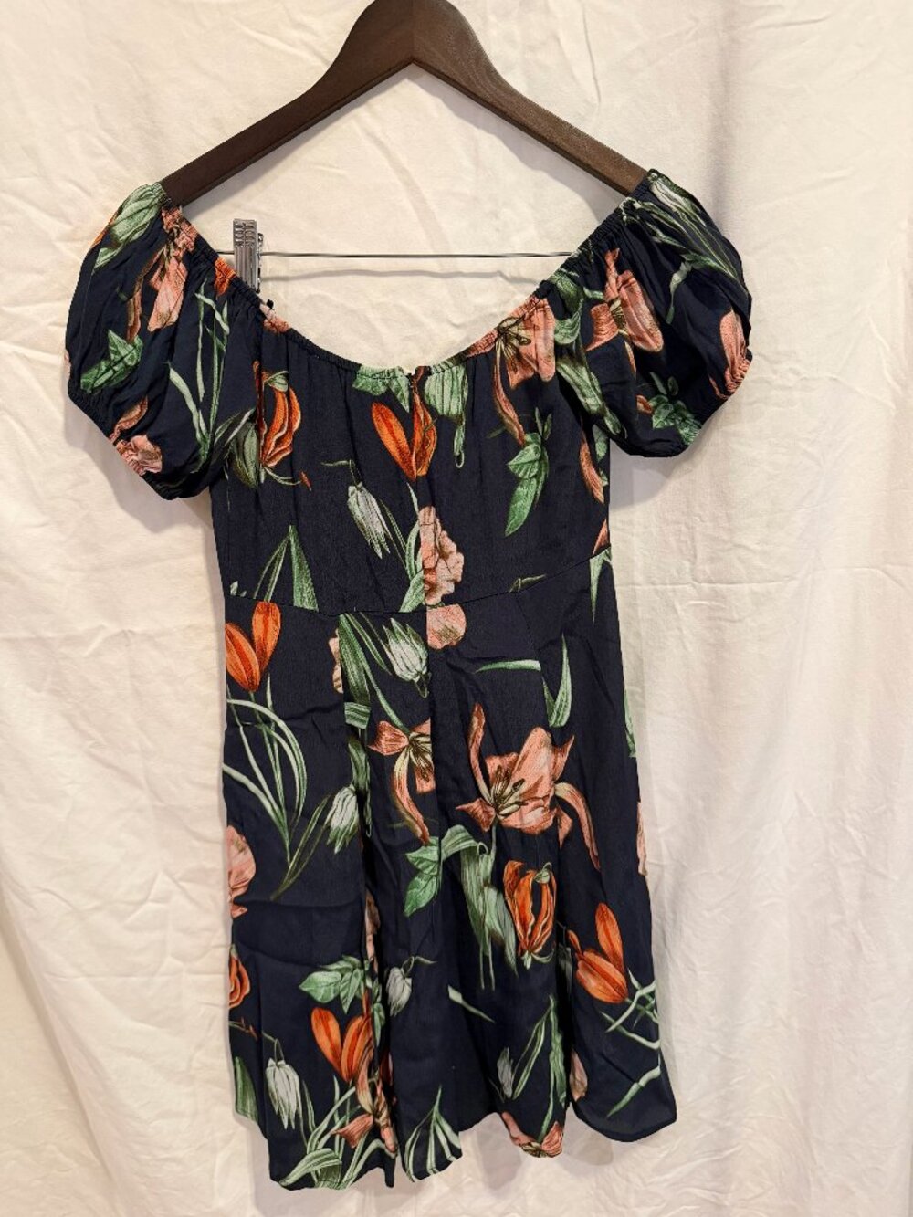 ASTR the Label Tropical Floral Puff-Sleeve Mini Dress | Small